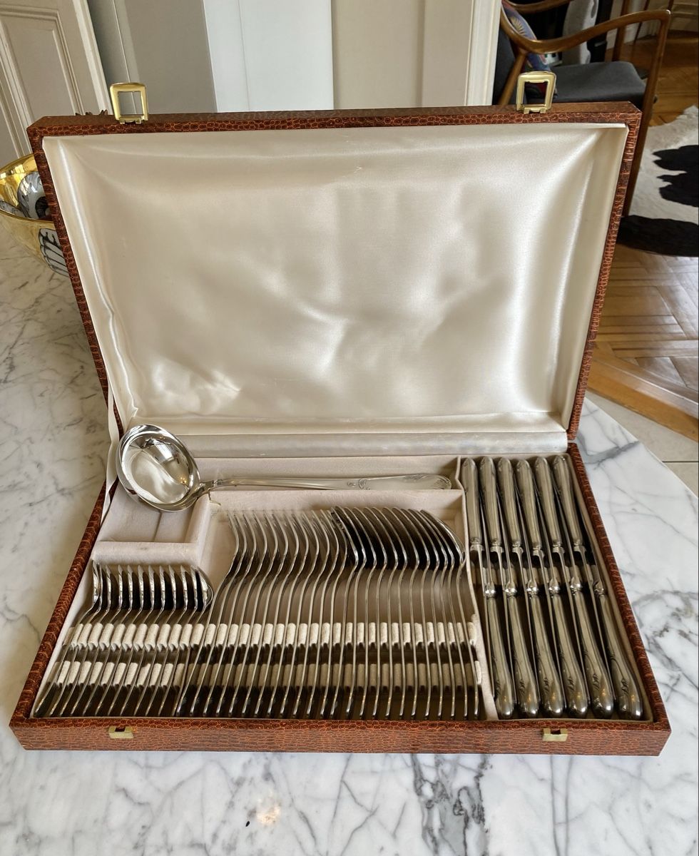 Set di posate: Ménagère en Inox complète – Nuovo e nell'imballaggio originale da Genève venduto da Oscar-111