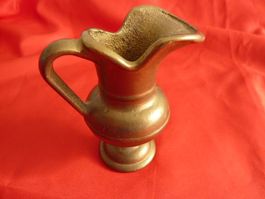 Antiker Miniatur Krug / Vase aus Messing