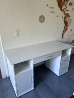 Schreibtisch (145x60x75)