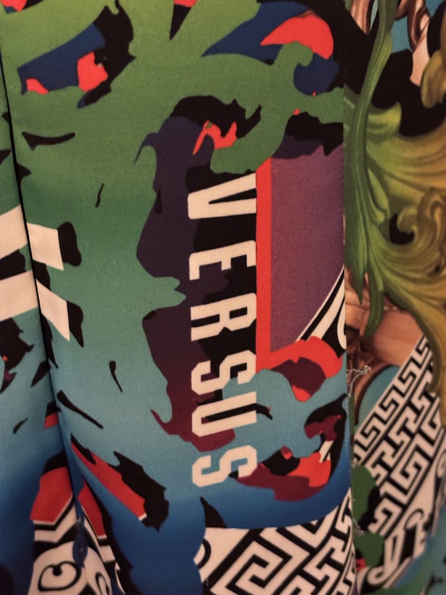 Versace Kleider: Versace Versus dress - Large – Gebraucht aus Lausanne von Charly_brune 4