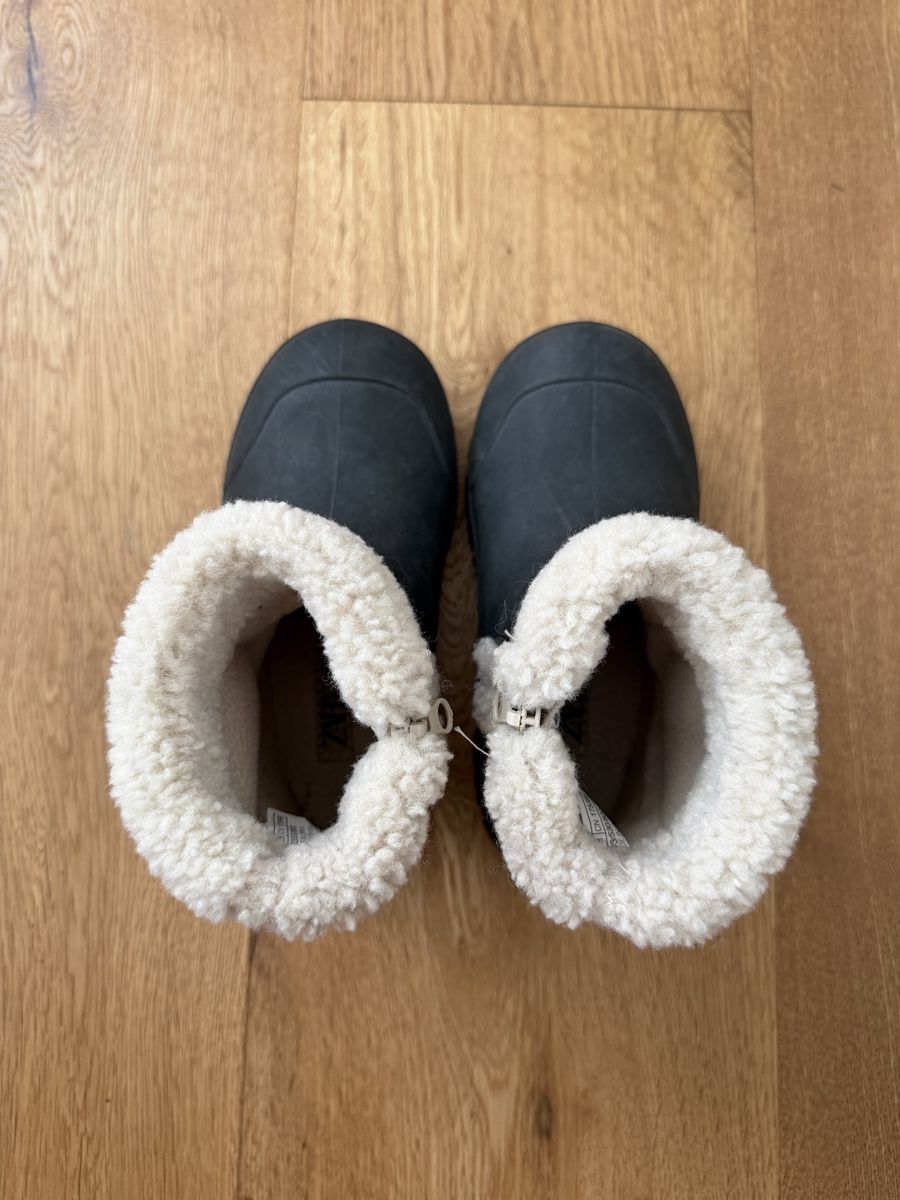 Zara Schuhe für Jungen: Zara Kids - Stiefel, Gr. 28 – Gebraucht aus Interlaken von fbnscl 4