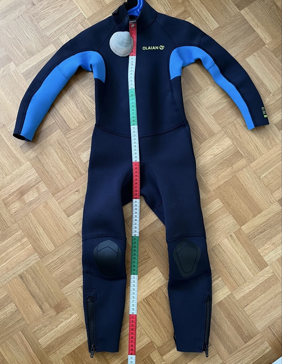 Decathlon Mute per immersioni: Combinaison Néoprène intégrale, 5-6 ans – Usato da Chernex venduto da mutzinet