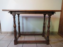 TAVOLO IN NOCE
