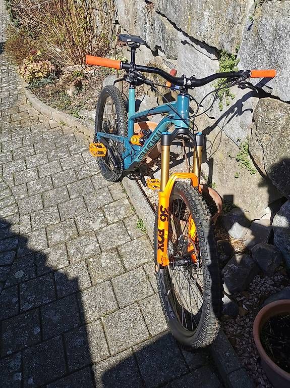 Biciclette: Commencal Clash Signature Mountainbike Fully – Usato da Wabern venduto da mlue00 2