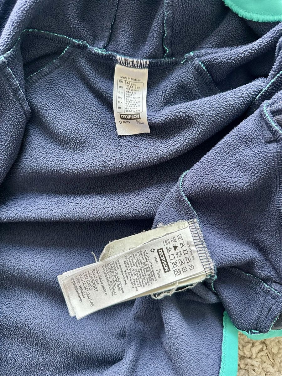 Decathlon Vestes & Manteaux: Softshell Regenjacke Gr.110 – D'occasion à Horgen par emi_rk59 2