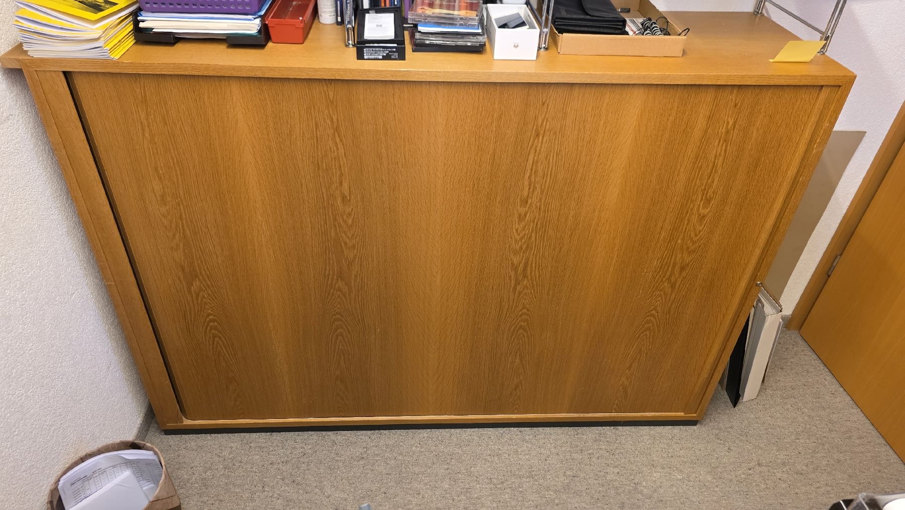 Cassettiere: Aktenschrank mit Rolltür – Usato da Dotnacht venduto da Humanus_Verkauf 2