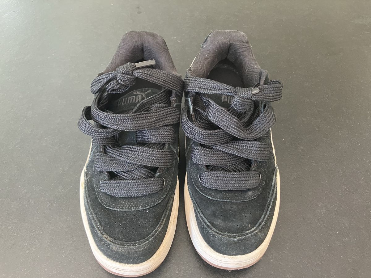 Scarpe da uomo: Chaussures PUMA daim noir T41 – Usato da Nyon venduto da cke_5xnx 1