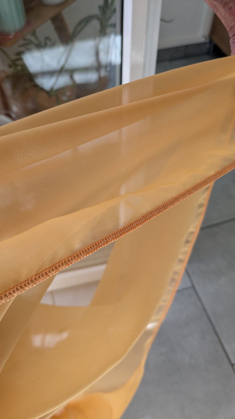 Pfister Tende: Vorhang Apricot (2/3) – Usato da Oberweningen venduto da Ramre 3