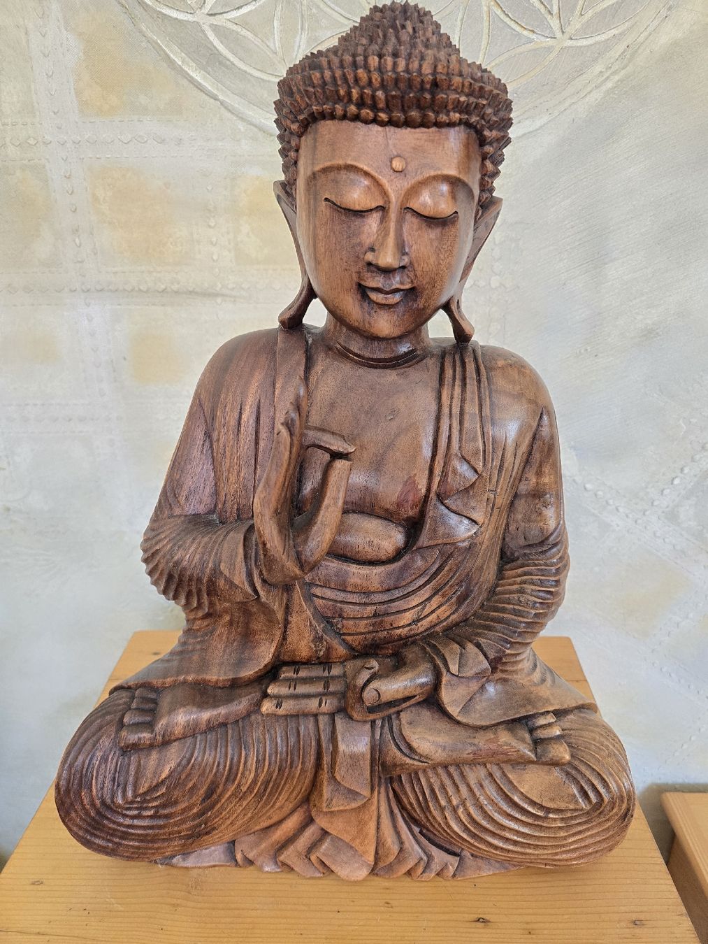 Sculture & Statue: Handgeschnitzte Buddha-Figur aus Holz, Deko-Objekt – Usato da Kestenholz venduto da _Nostalgia_