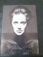 Sharon Stone - original Autogrammkarte - 13x18cm