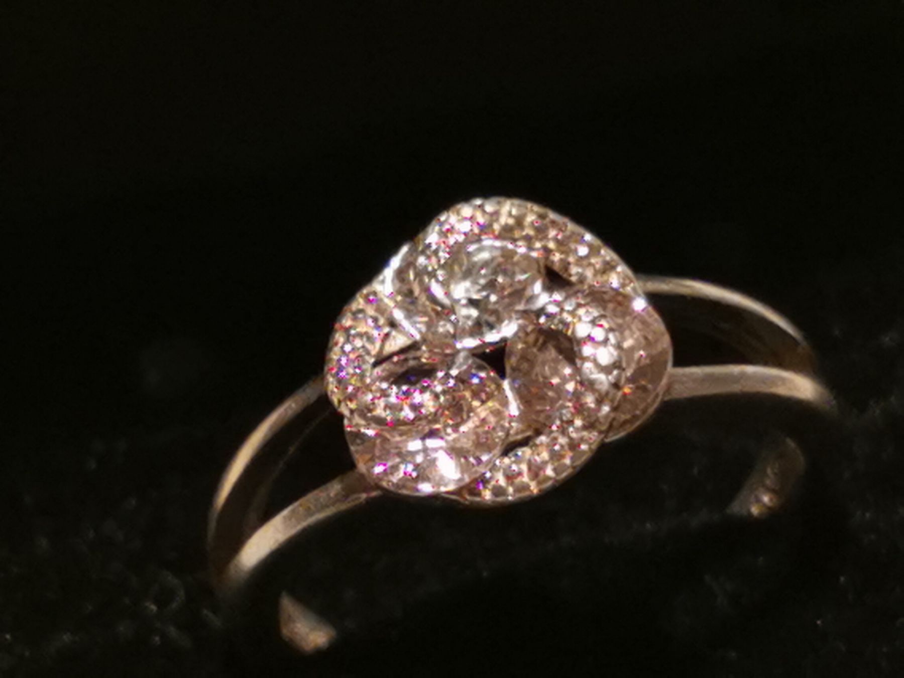 Anelli: Damen Silber 925 Ring mit Zirkone. – Nuovo e nell'imballaggio originale da Schlieren venduto da vlalif 2
