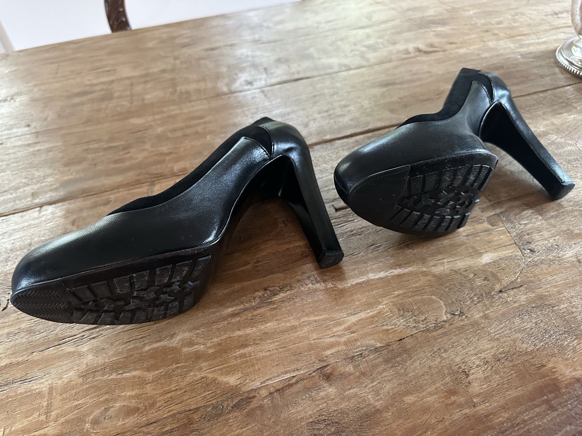Bally Damenschuhe: Wunderschöne Plateau-Pumps von Bally – Gebraucht aus Schlieren von lha_c6g7 2