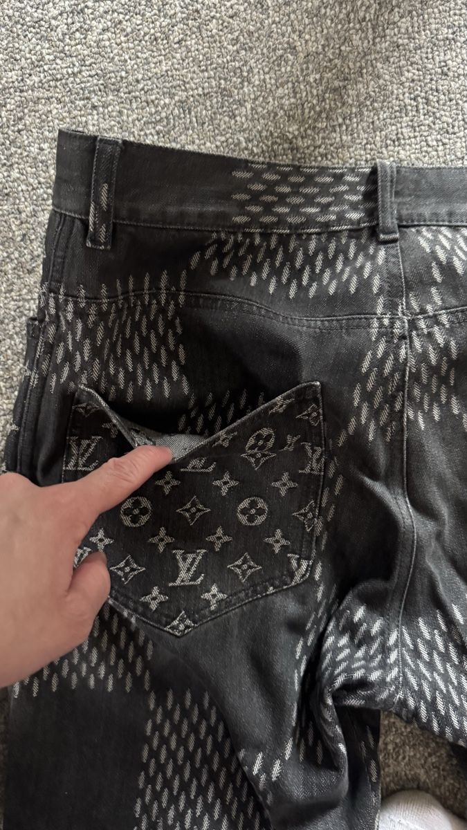 Pantaloni: Louis Vuitton x Nigo denim pants – Usato da Rotkreuz venduto da pas_kwk9 7