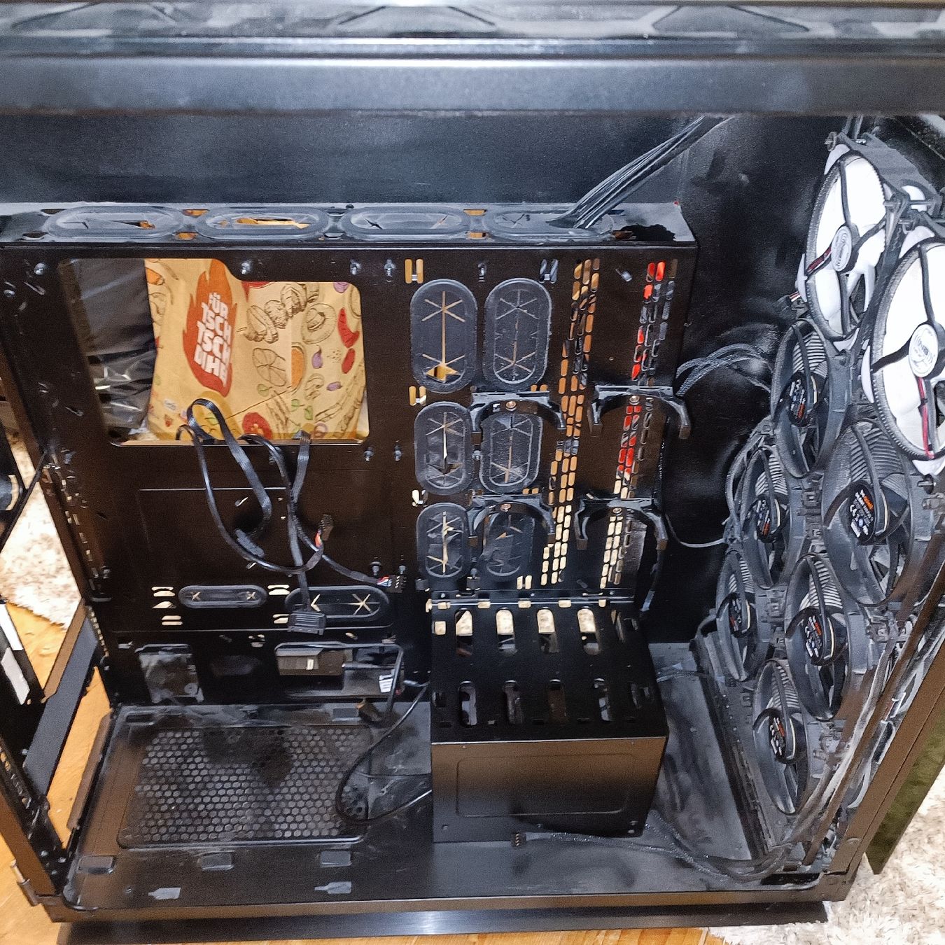 Corsair Custodie: Corsair 1000D – Usato da Lengnau AG venduto da Stook87 3