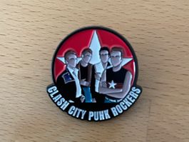 The Clash Pin Anstecker  Punk Metal Rock Band