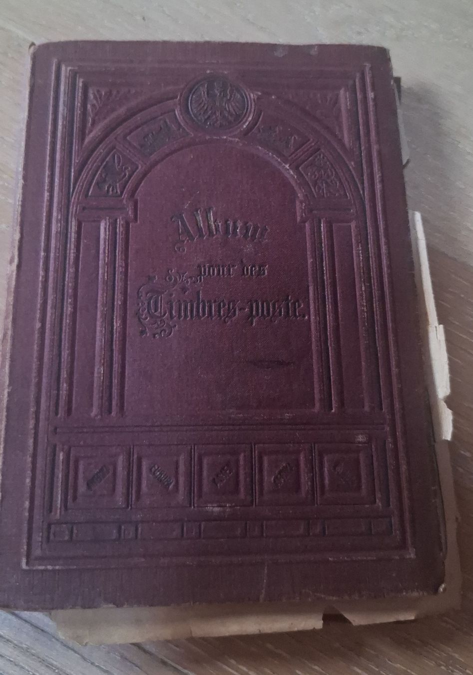 Tutti i francobolli: collection de timbres anciens – Usato da Tannay venduto da v1n1p00h