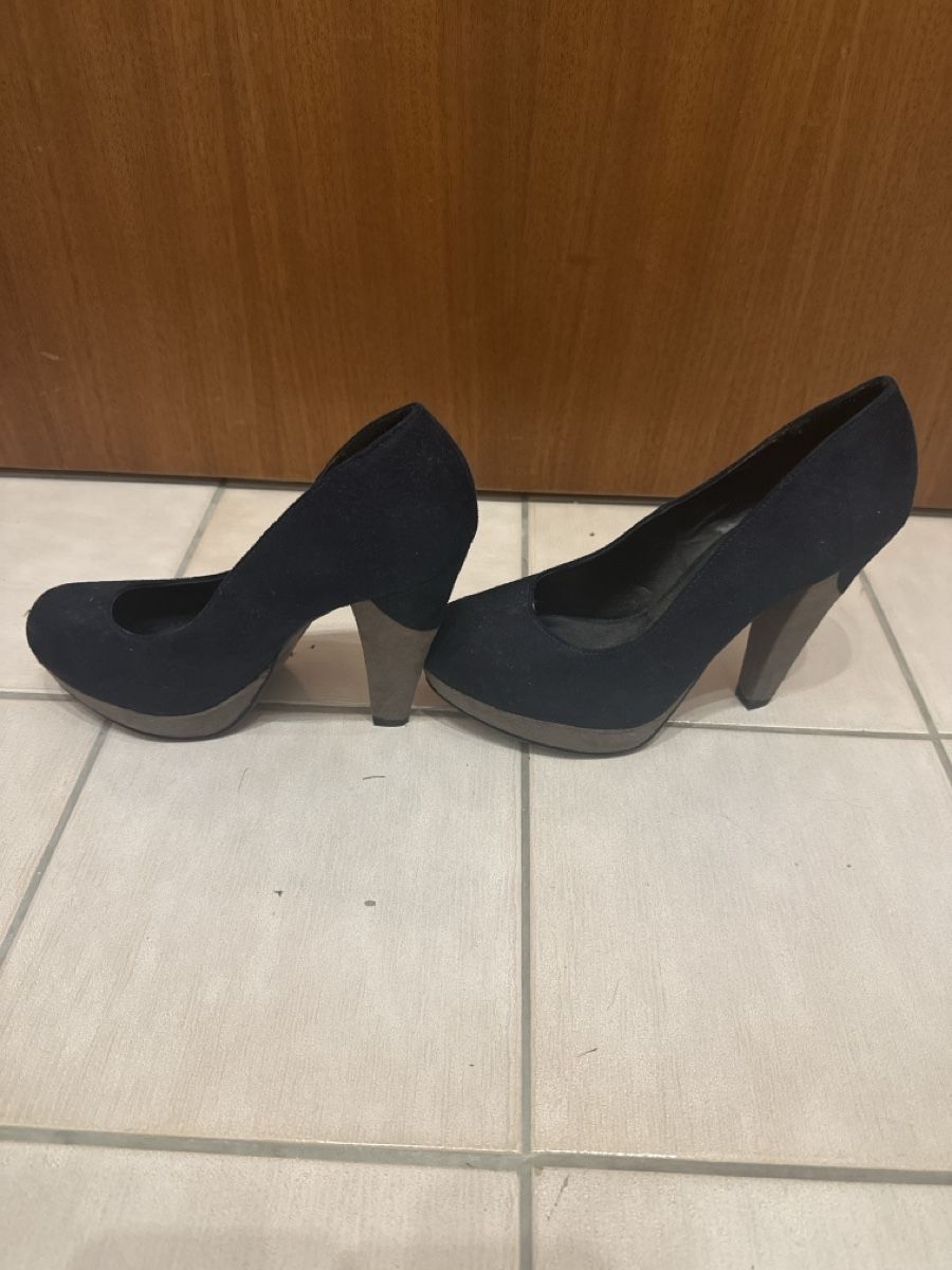 Graceland Scarpe da donna: Pumps Graceland Grösse 36 dunkelblau/schwarz – Usato da Reinach BL venduto da wen_7bl7 1