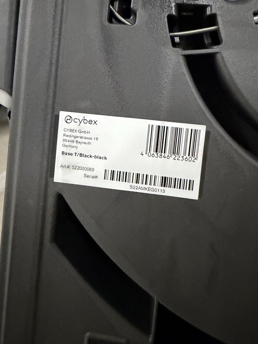 Cybex Seggiolini per auto: Cybex Base T car seat base black used – Usato da Pully venduto da HOTMI00 2