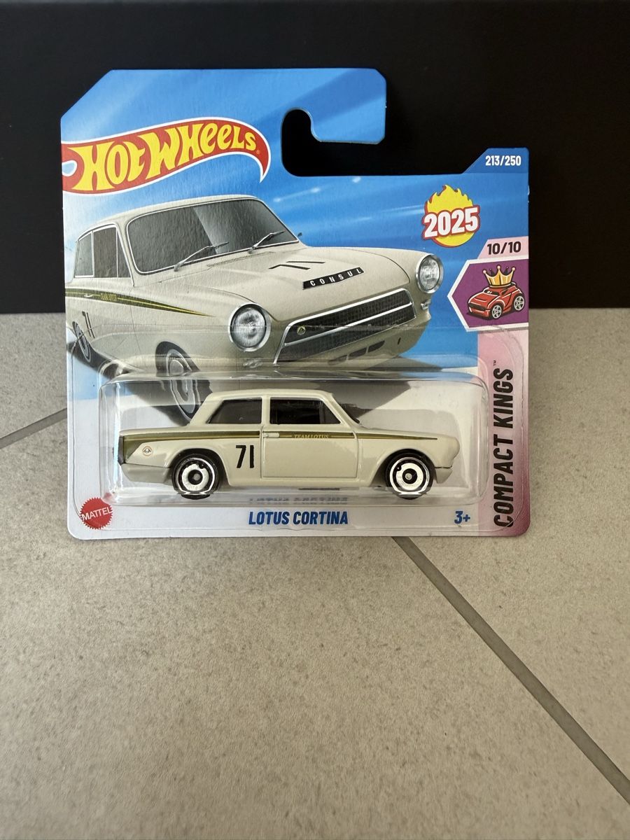 Hot Wheels Voitures modèles: Hot Wheels - Lotus Cortina – Neuf avec emballage d'origine à Yvorne par AutoCollectionneur