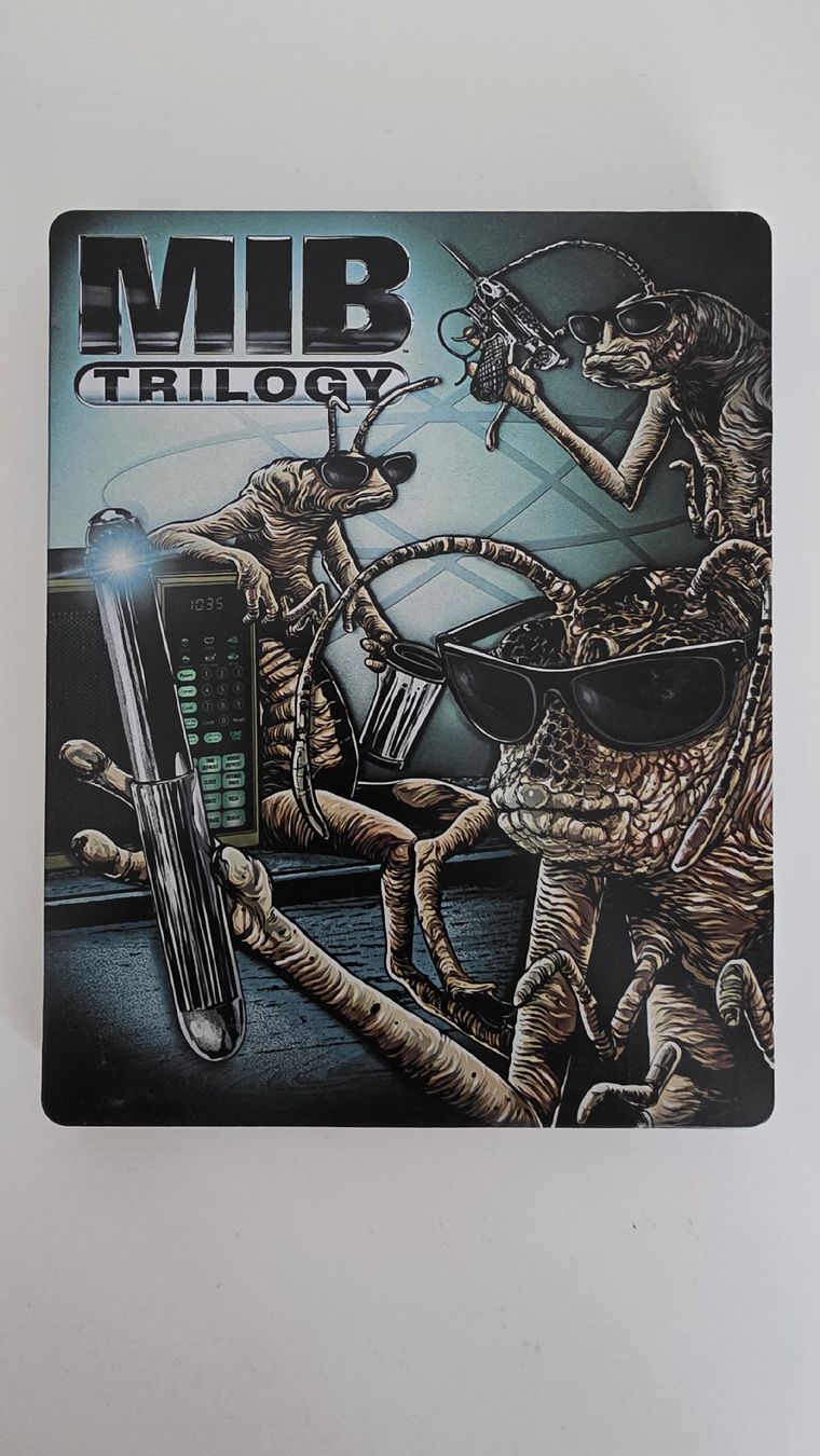 Tous les DVDs: MIB Trilogy 4K UHD Blu-ray Steelbook – D'occasion à Zürich par TimZurich1