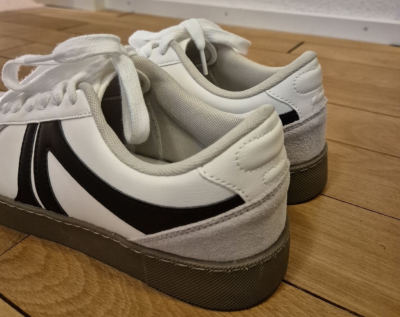 Pull&Bear Herrenschuhe: Sneaker, Pull&Bear, Gr. 40, weiss, wie neu – Neu (gemäss Beschreibung) aus Jona von loalea 3