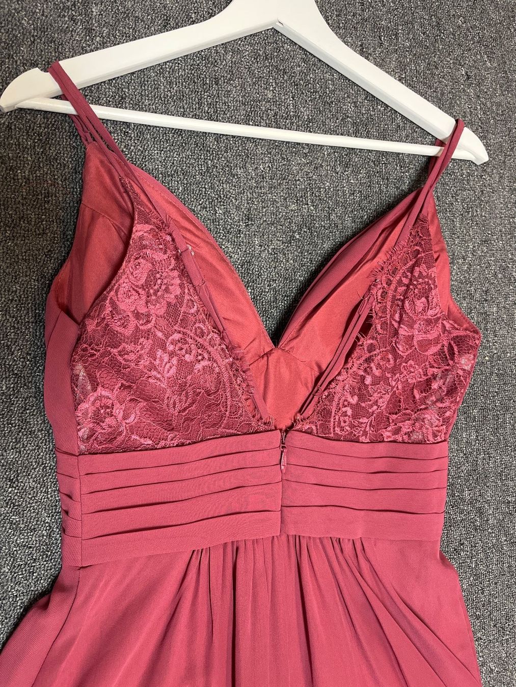 JJ’s House Robes: Festliches Kleid – D'occasion à Beckenried par jan_fr9g 2