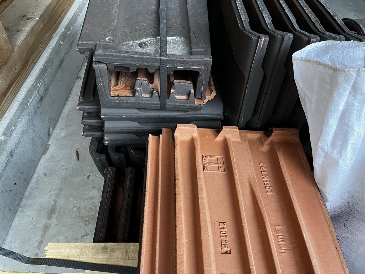 Pietre & tegole: Ziegel Swiss TL BRAUN  – Nuovo (secondo la descrizione) da Steinach venduto da Steff_11 2