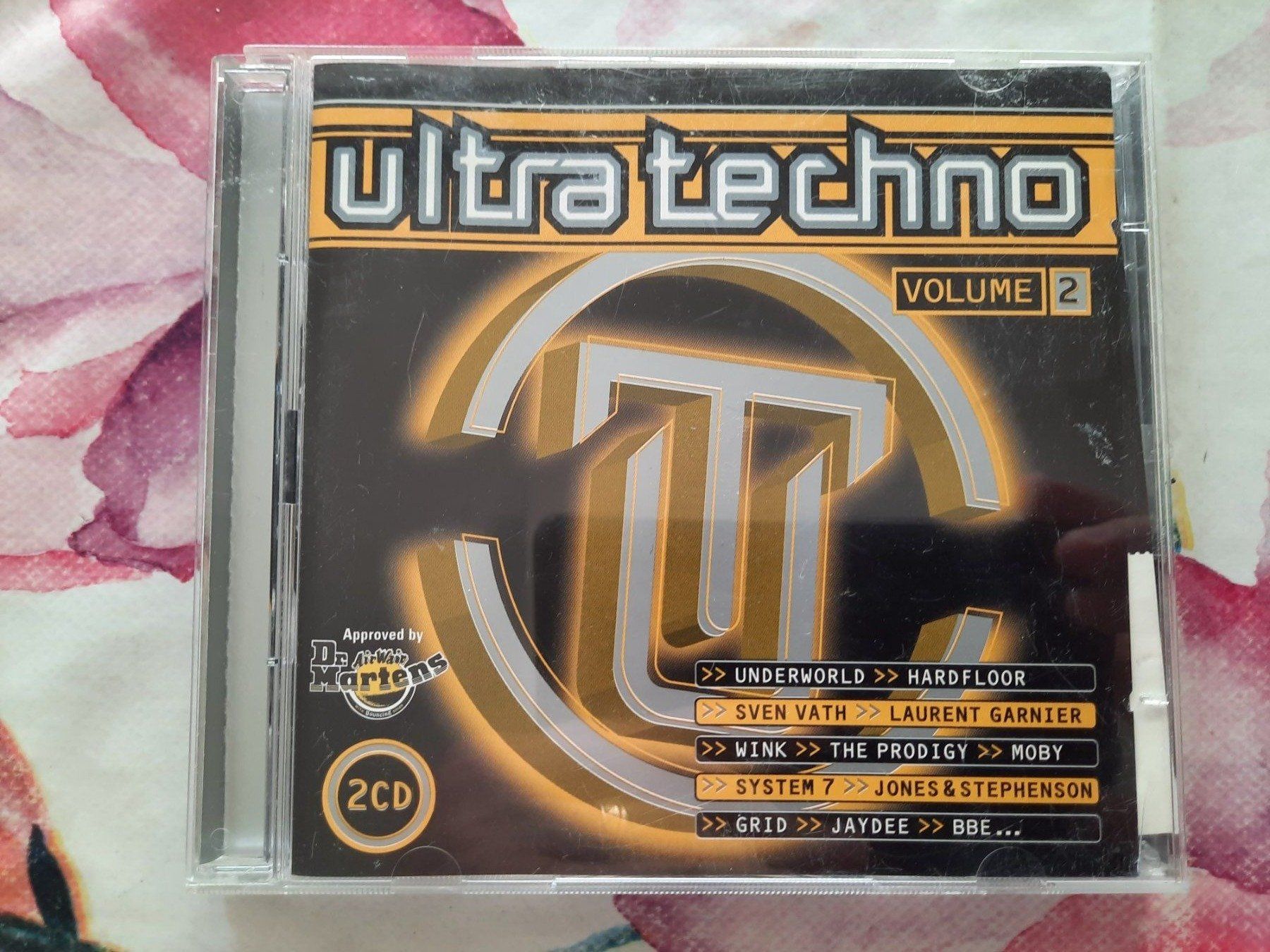 CDs: CD Ultra Techno - Volume 2 – Gebraucht aus Pully von bro_n52j