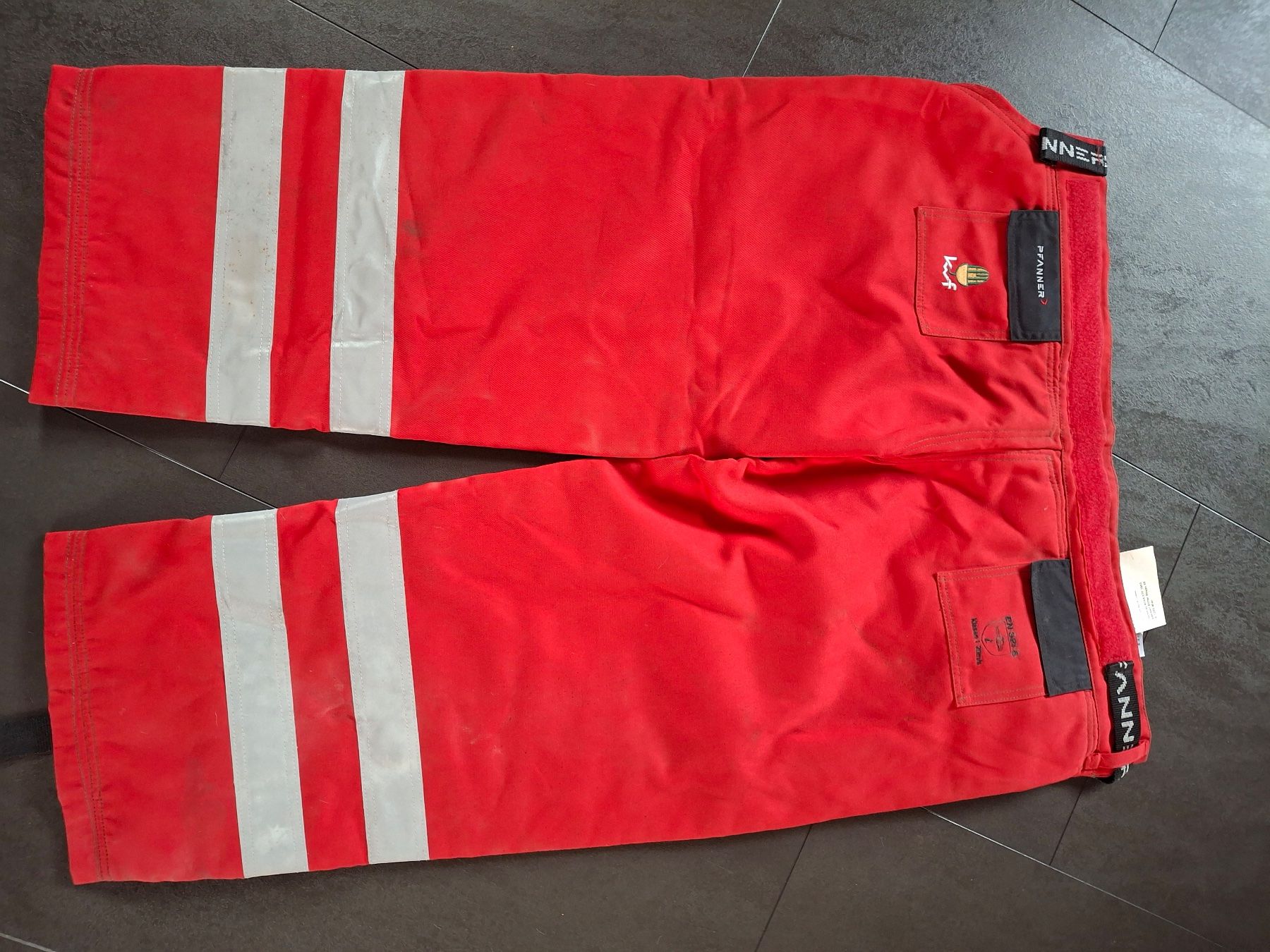 Pfanner Pantaloni: Pfanner Schnittschutzhose – Usato da Sarnen venduto da Miller78 1
