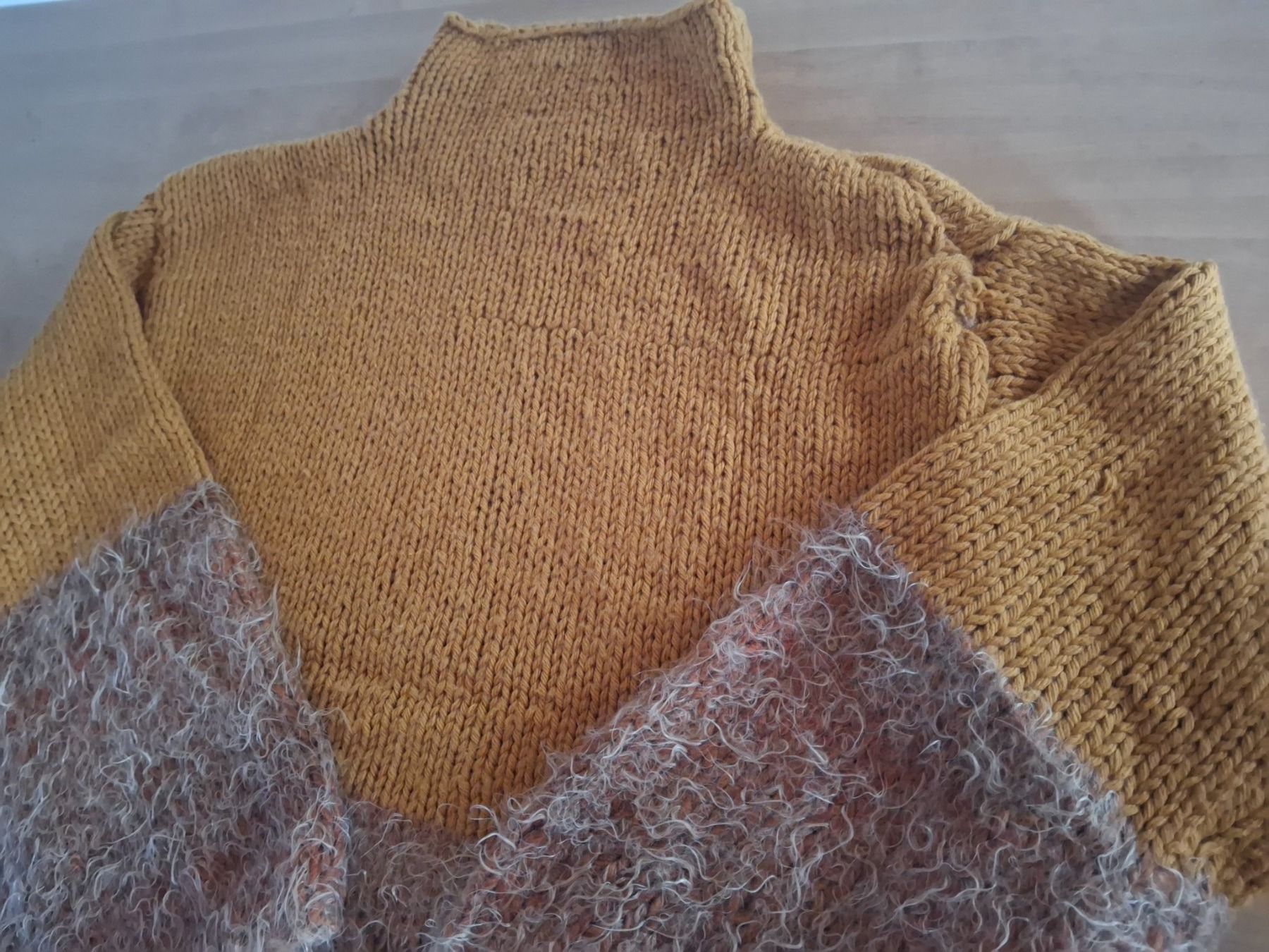 Pullover & Sweatshirts: Pull taille XL – Gebraucht aus Villiers von san_jn5w 1