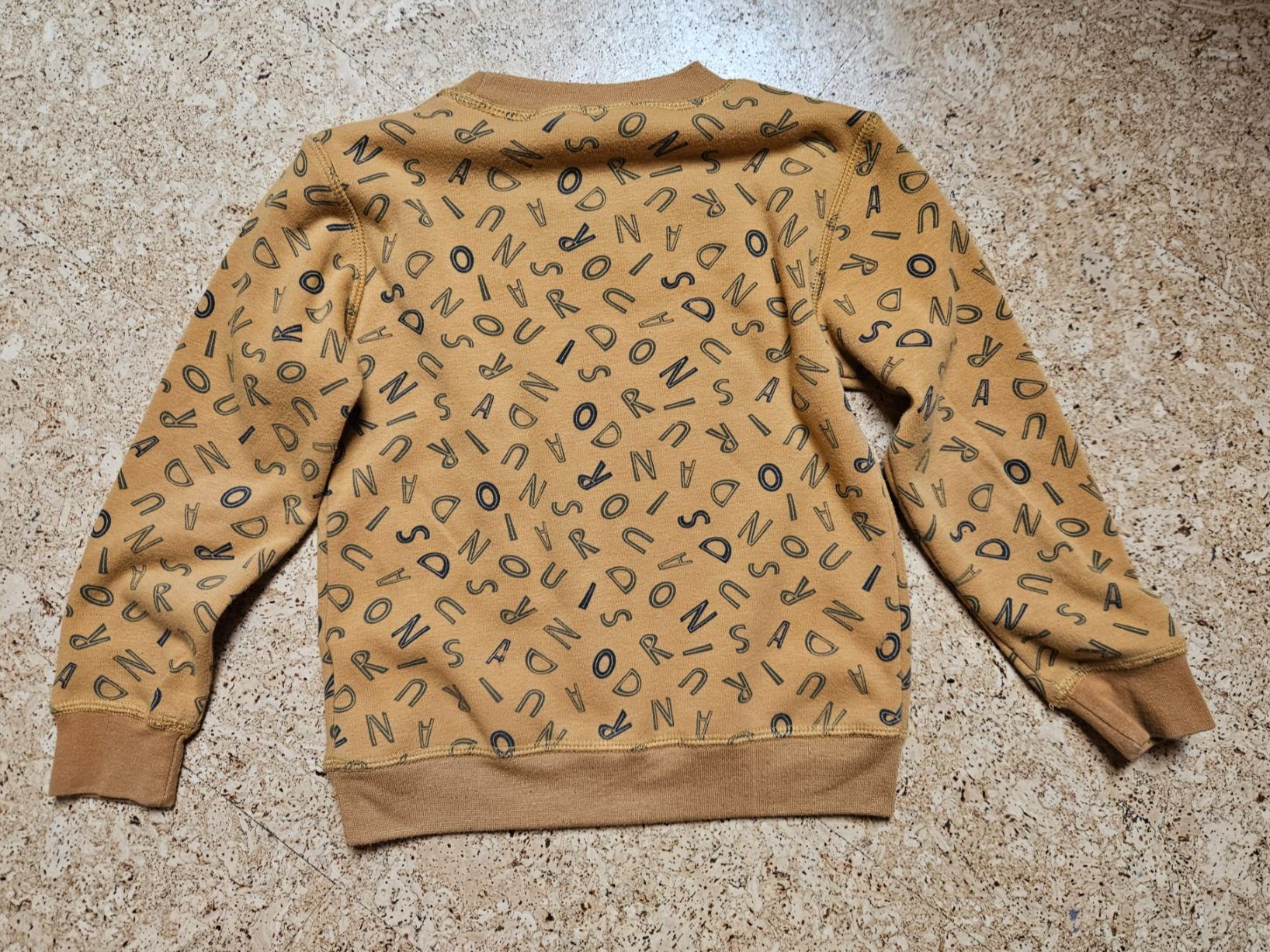 Pulls et sweat-shirts: Pullover Gr. 110 – D'occasion à Worb par jun_fj8w 1