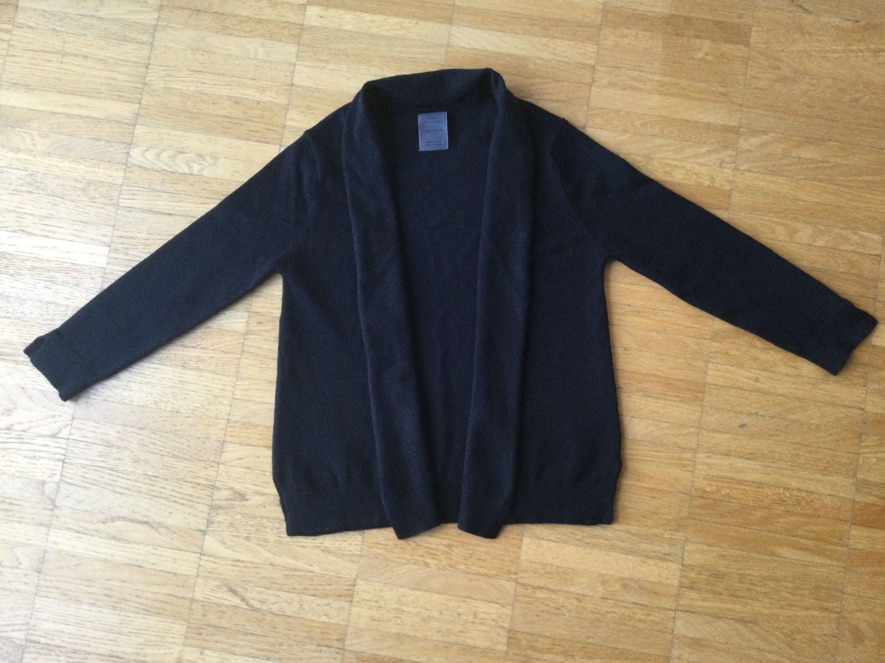 Zara Maglioni & Felpe: Strick Cardigan Mädchen, Gr 116 – Usato da Zürich venduto da VorlonShadow