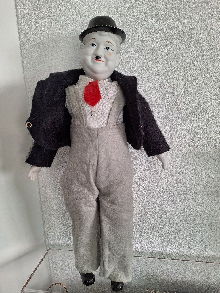 Poupées: Poupée Oliver Hardy, selon photos – D'occasion à Saxon par flicfloc 2
