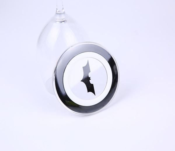 Caricabatterie: WIRELESS QI CHARGER BATMAN – Nuovo (secondo la descrizione) da Montreux venduto da CABLEKABEL 1