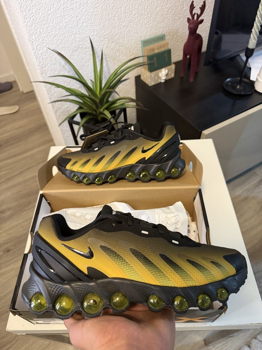 Nike Chaussures hommes: Nike Air Max 270 React noir or neuves Taille 42 – Neuf avec emballage d'origine à Urtenen-Schönbühl par Big.sanad 3
