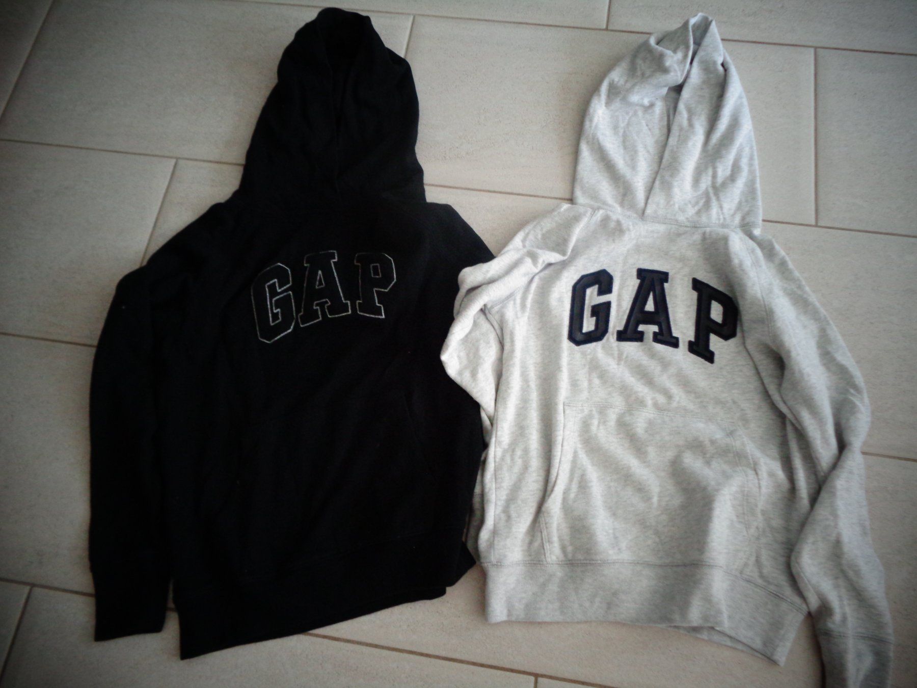 Gap Lots de vêtements: 2x GAP PULLOVER GR.XS – D'occasion à Rotkreuz par Samballi