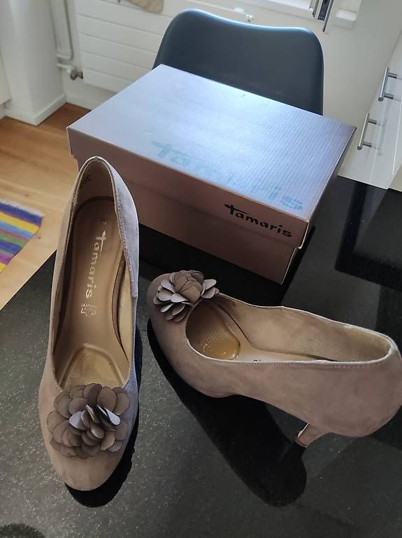 Tamaris Scarpe da donna: Tamaris Pumps Neu Grösse 40 – Usato da Zürich venduto da AK1860 3