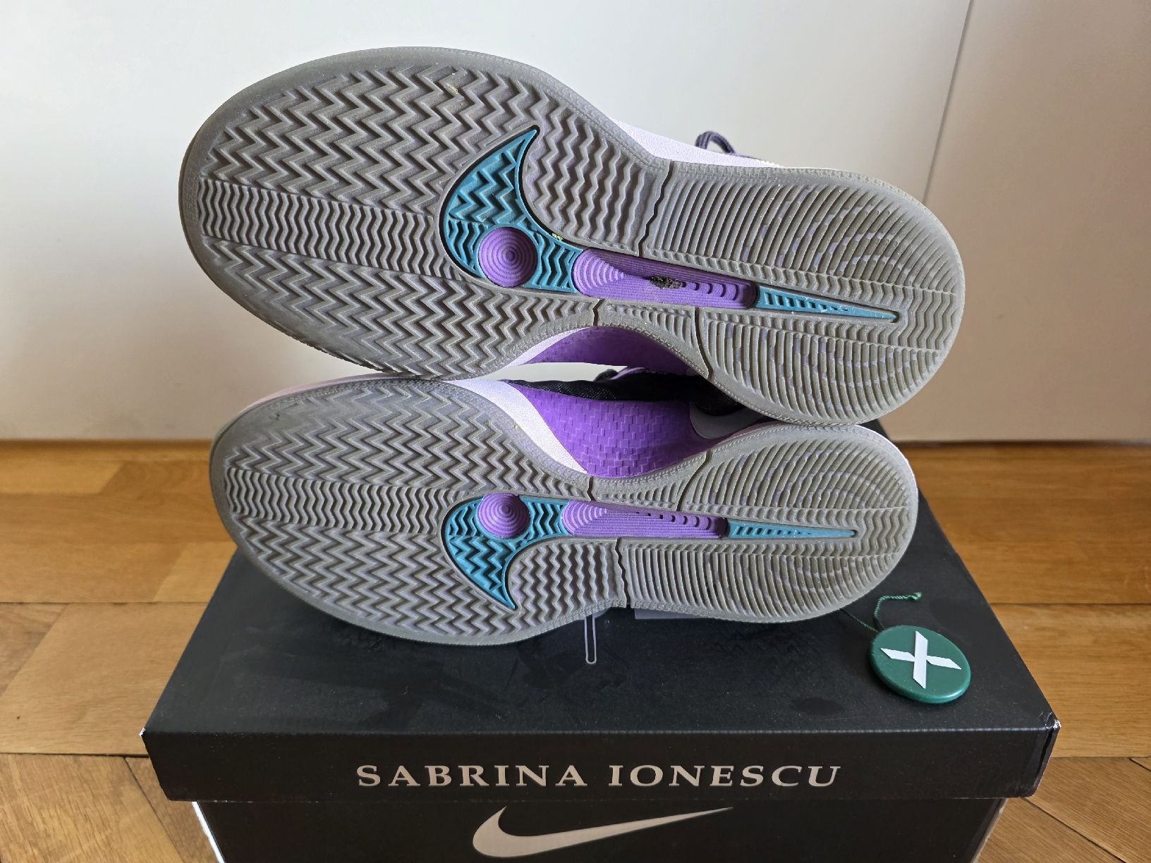 Nike Scarpe da uomo: Nike Sabrina 2 taille 42.5 – Usato da Fribourg venduto da bob_tc9q 2