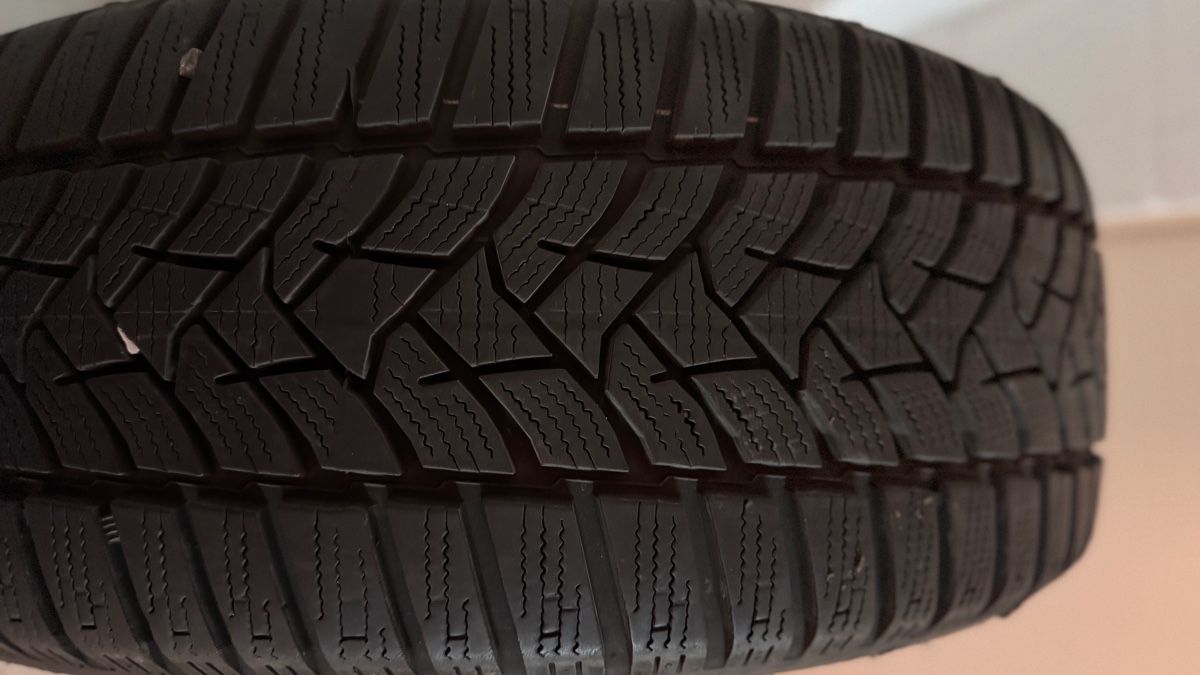 Dunlop Pneus & Roues: Winterpneu – D'occasion à Rütihof par ste_y29k 2