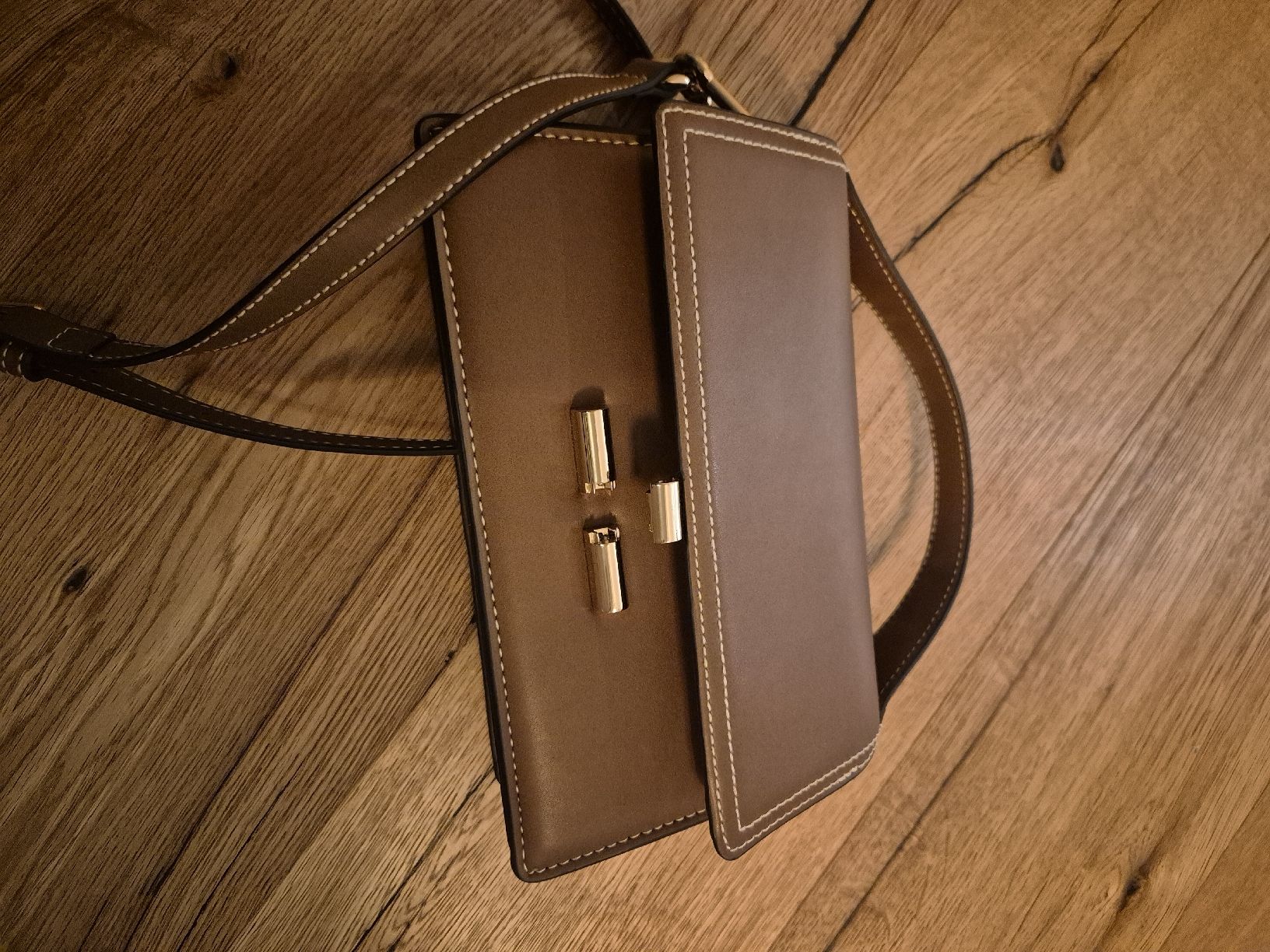 H&M Borse da donna: klein handtasche von H&M braun – Usato da Gossau Zh venduto da A-Terrinha 1