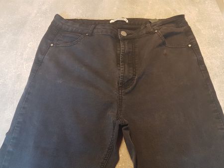 Pantalon noir taille L marque Chicorée