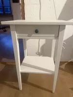 Nachttisch weiss mit Schublade Holz guter Zustand Gebraucht
