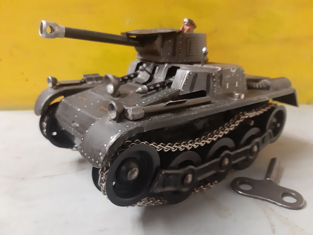 Gama Jouets: Grand tank Gama – D'occasion à Monthey par Jmbois