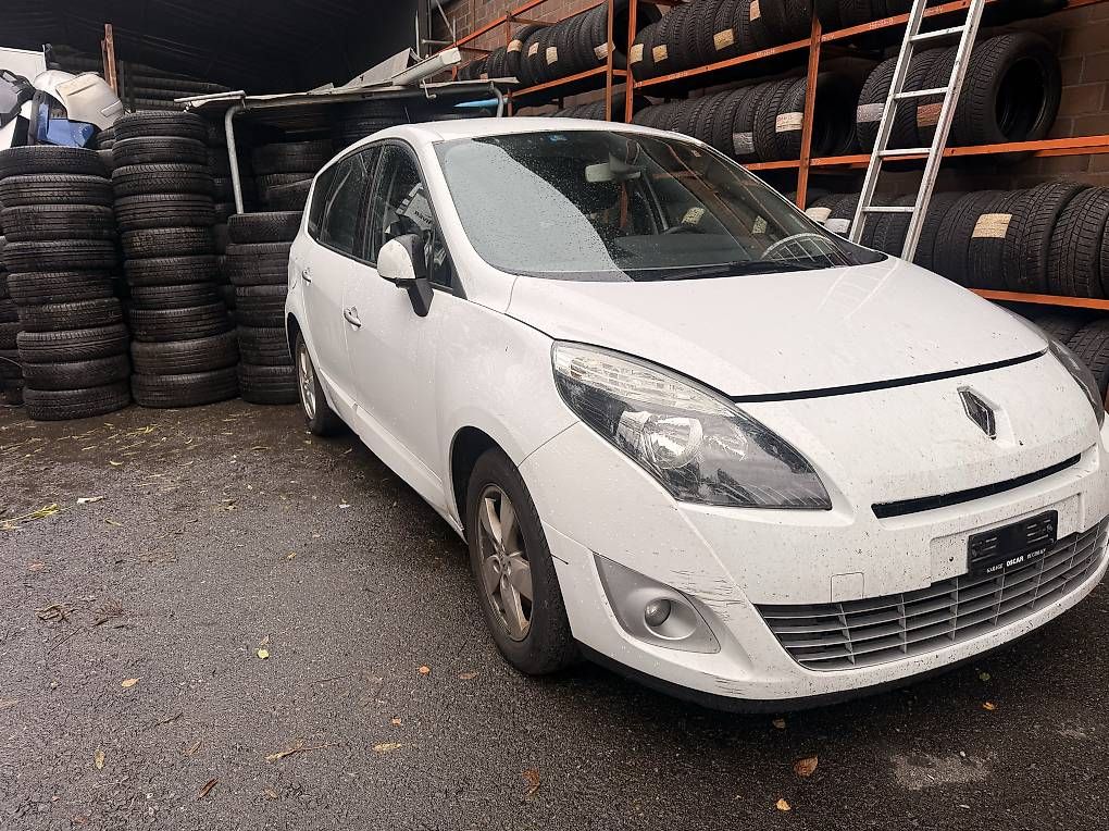 Automobili: Renault SCENIC ERSATZTEILE – Usato da Udligenswil venduto da Sch2s 5