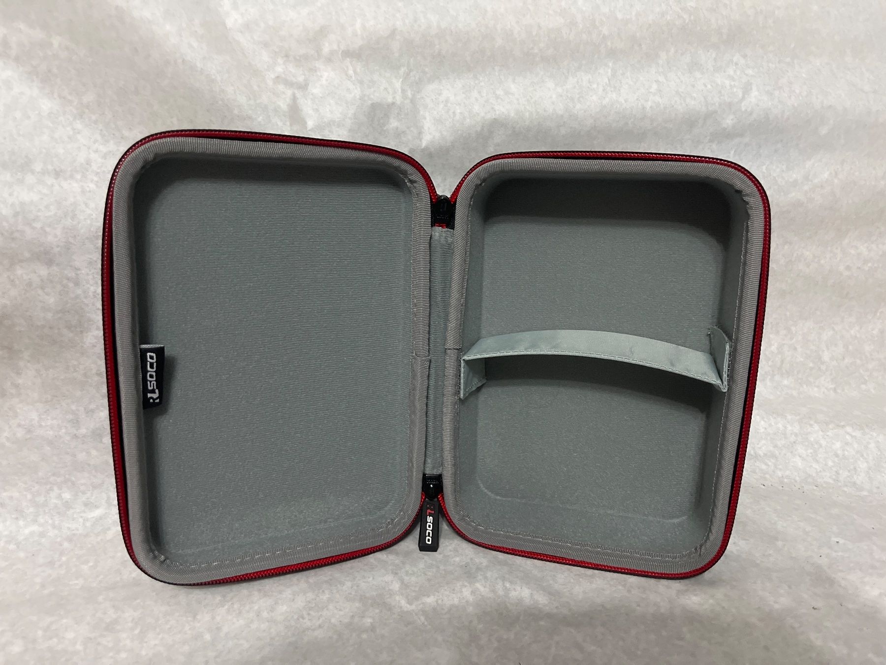 Sonstige Kleidung & Accessoires: Soco Etui schwarz mit Griff – Gebraucht aus Bachenbülach von damime1 1