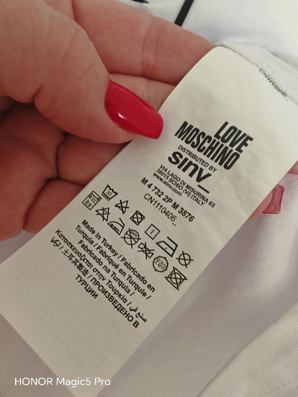 Moschino T-shirt: T-shirt – Nuovo (secondo la descrizione) da Birsfelden venduto da mar_8957 5