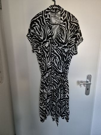 Kleid L