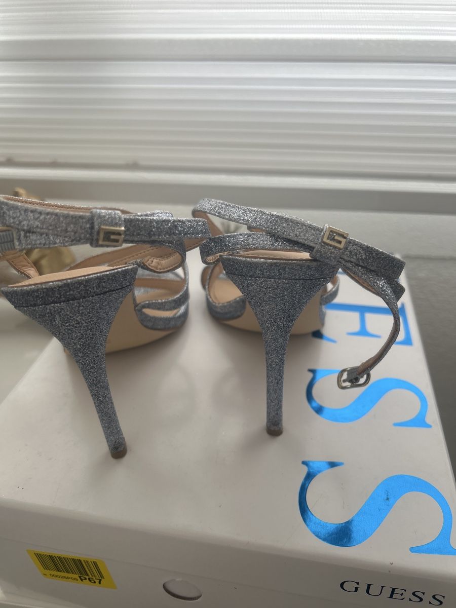 Guess Scarpe da donna: Guess Sandale Gr.39 – Usato da Oberdorf BL venduto da Luka02 1
