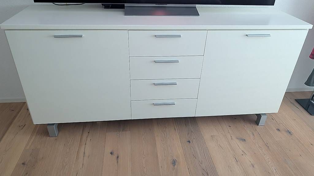 Commodes: Robustes Sideboard, Kommode – D'occasion à Aarwangen par Beelzebert