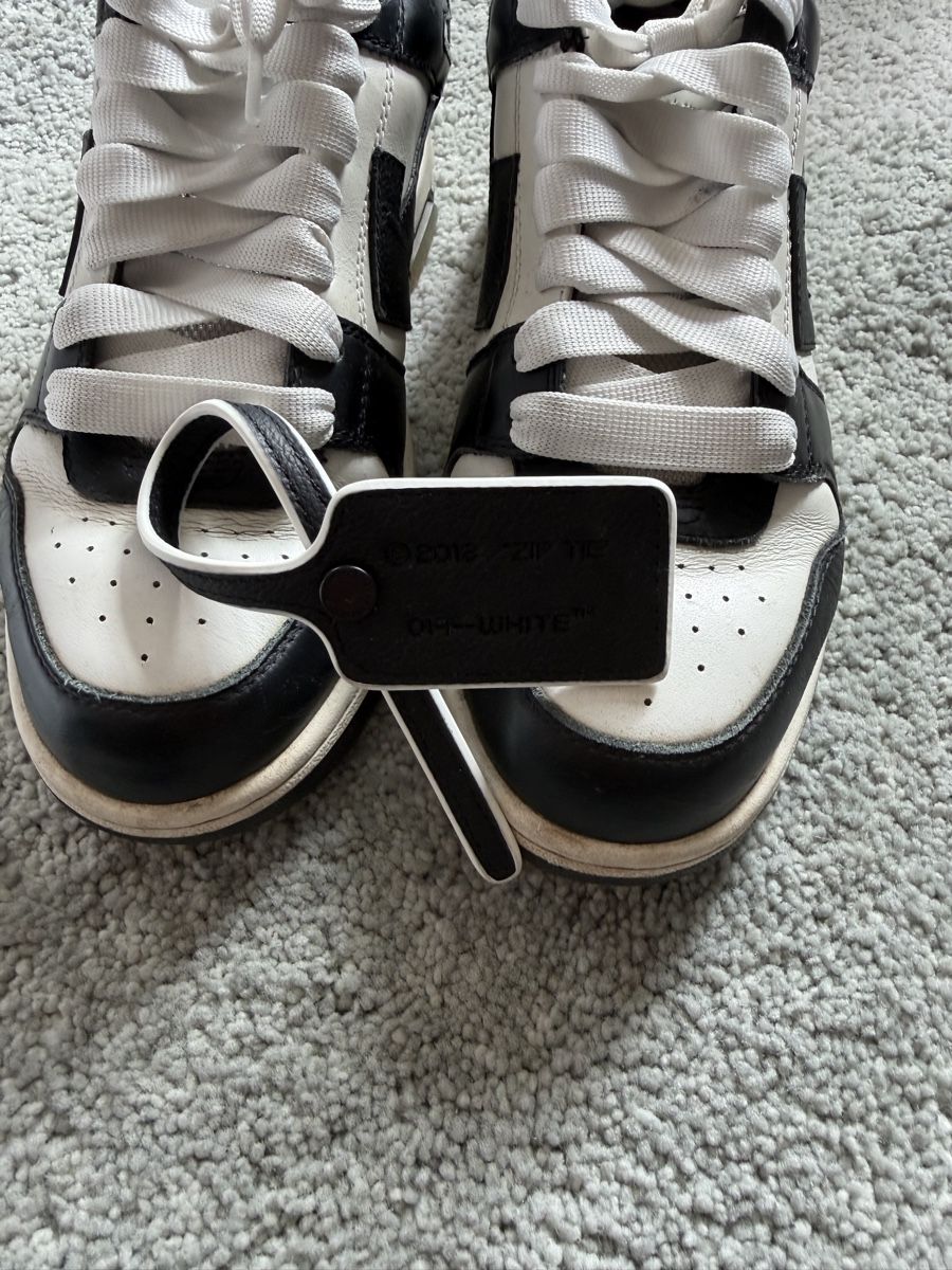 Off-White Scarpe da uomo: OFF-WHITE™ sneakers Size 38 used condition – Usato da Männedorf venduto da sop_my77 2